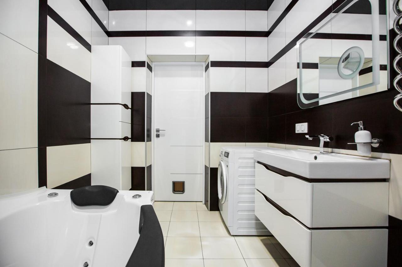 Brand New Relaxing Place In Nice Neighbourhood Lviv Extérieur photo